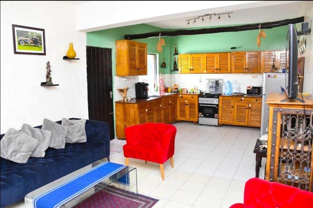 Mavericks Convenient Cozy Loft In Diani'S Cbd Ukunda Esterno foto