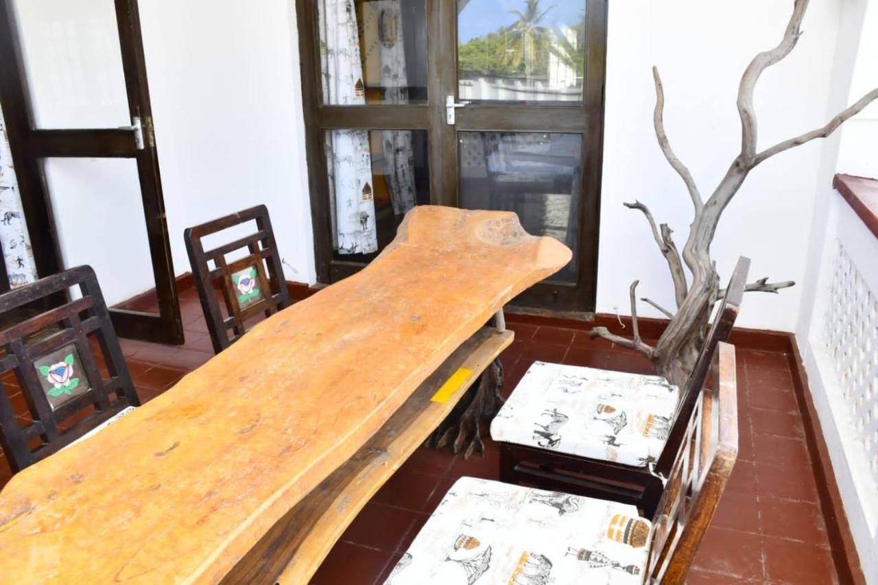 Mavericks Convenient Cozy Loft In Diani'S Cbd Ukunda Esterno foto